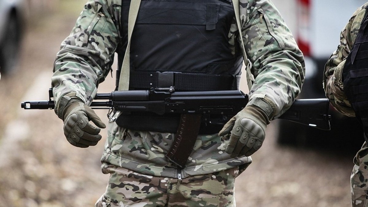 На Донбасі бойовик із ножем напав на українського військового: йому загрожує довічне