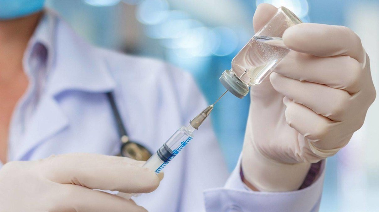 В Украине за сутки COVID-прививку получили более 38 тысяч человек