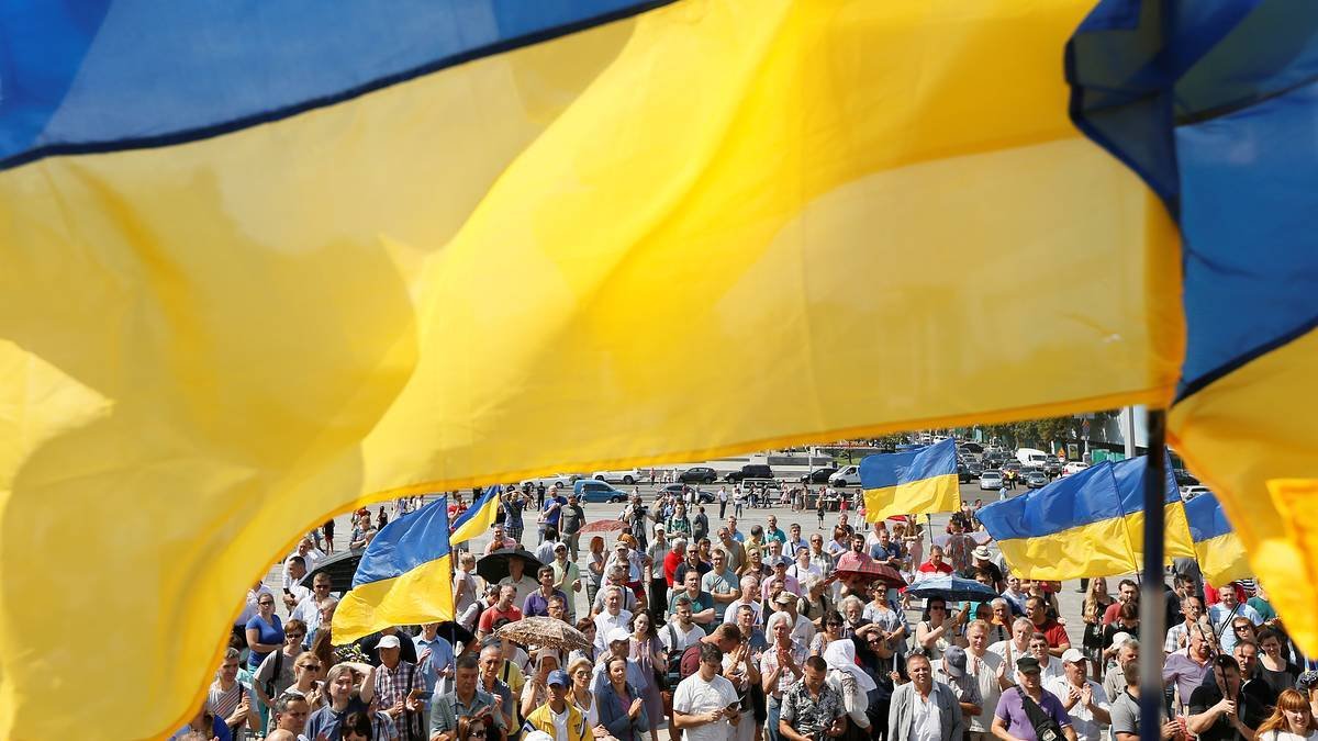Почти половина украинцев недовольны нынешней властью — результаты опроса Socis