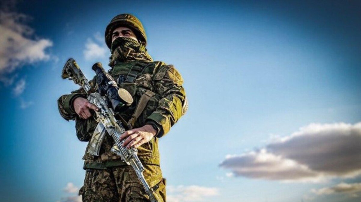 Українські військові збили безпілотника окупантів на Донбасі