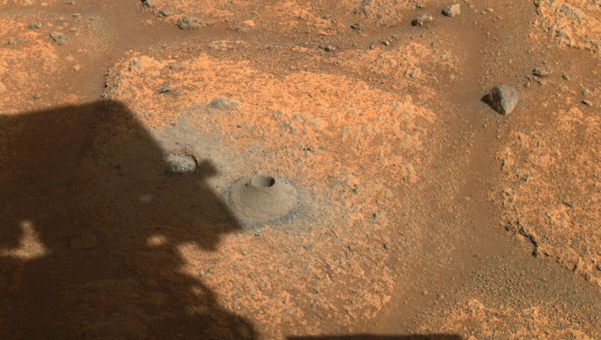 Марсохід Perseverance провалив першу спробу забору ґрунту на Червоній планеті: причина