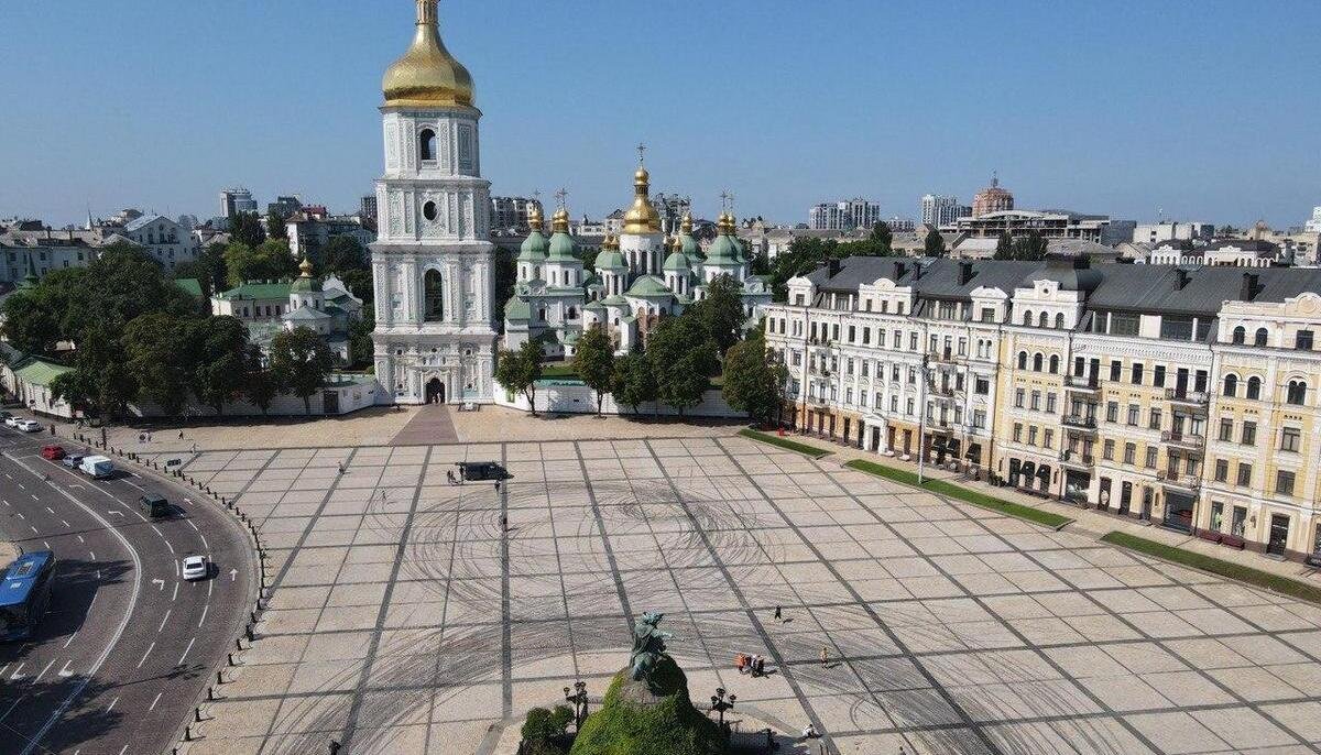 Скандальный дрифт в центре Киева: прокуратура оценила ущерб в 50 тысяч гривен