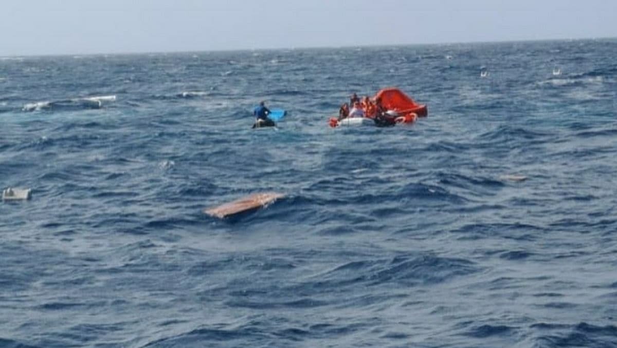 У Греції затонув човен з 18 пасажирами на борті
