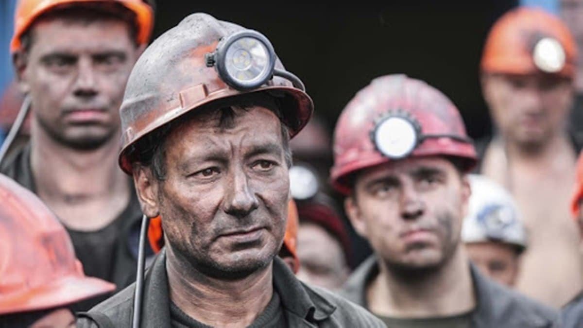 Правительство Украины выплатит зарплату шахтёрам за три месяца