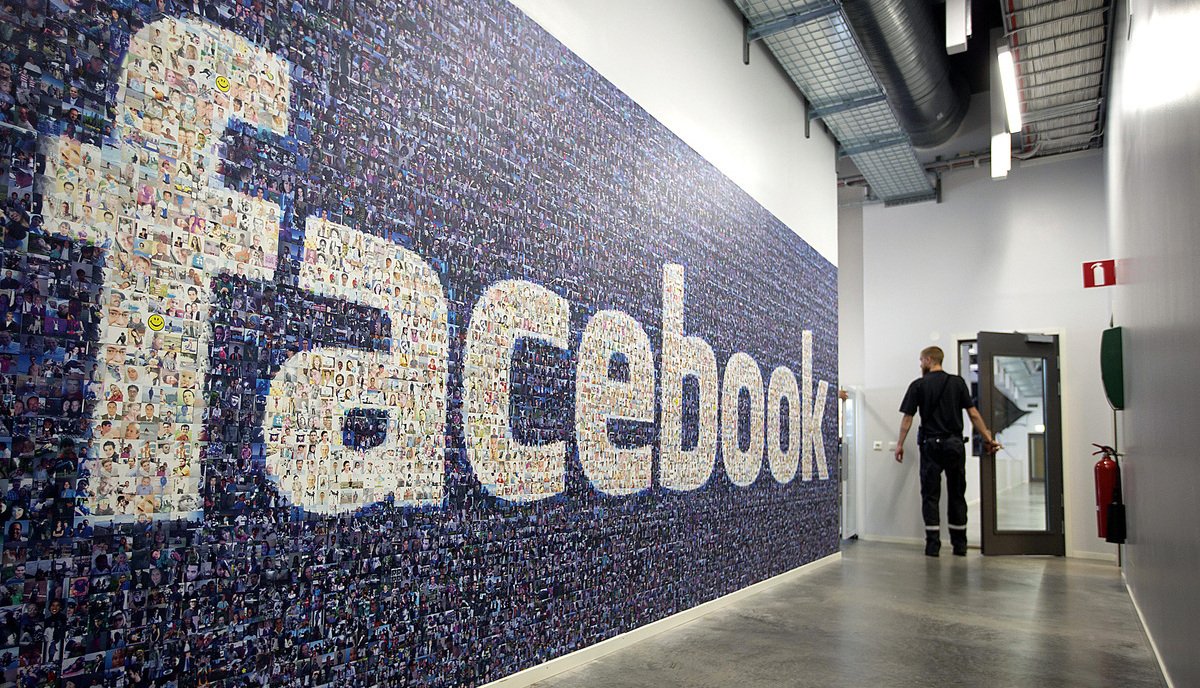Facebook відклав повернення віддалених співробітників в офіси на пів року