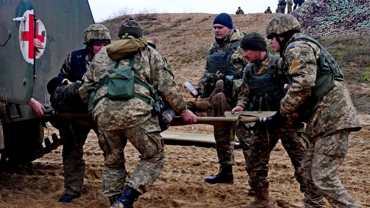 На сході України найманці РФ обстріляли позиції ЗСУ: загинув український військовий