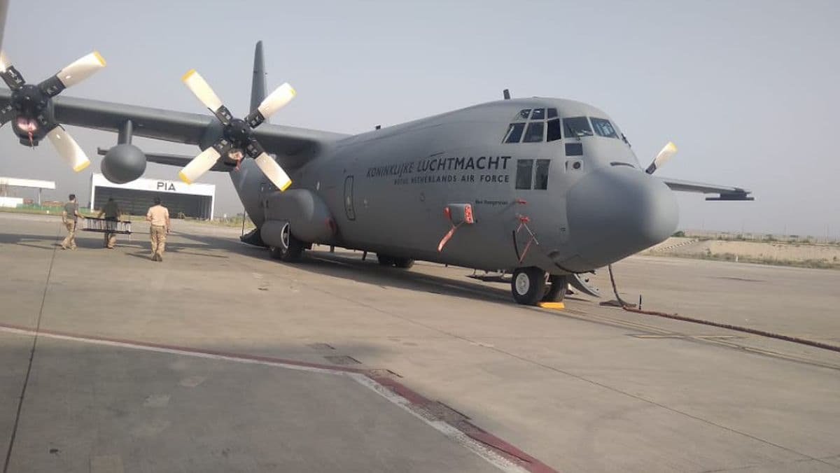 Самолёт ВСУ эвакуировал людей из Кабула