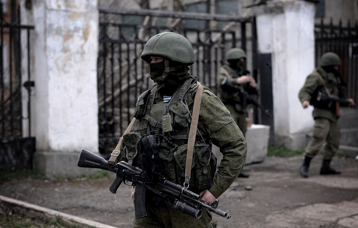 РФ за весну-лето увеличила свой военный контингент в оккупированном Крыму, - разведка
