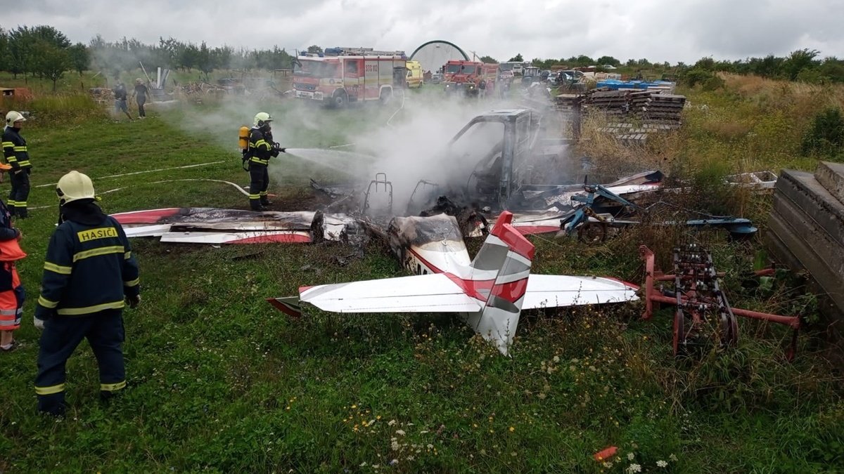 В Словакии разбился самолет: три человека погибли