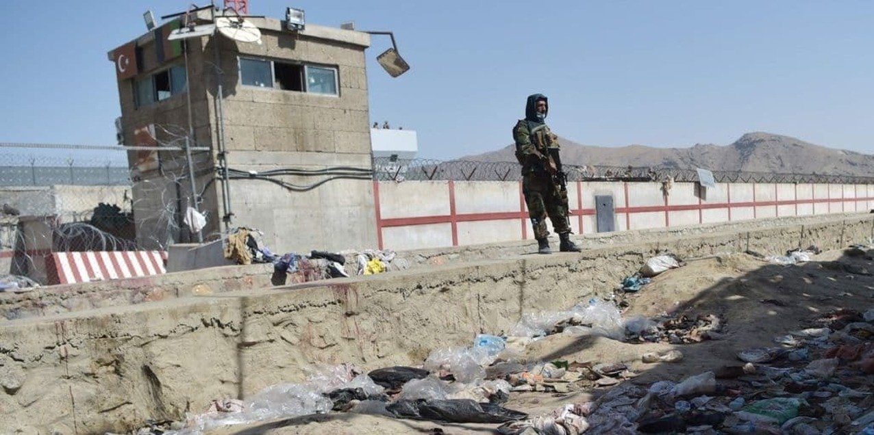Во время вчерашних терактов в Кабуле погибло около 200 афганцев и 13 американских военных