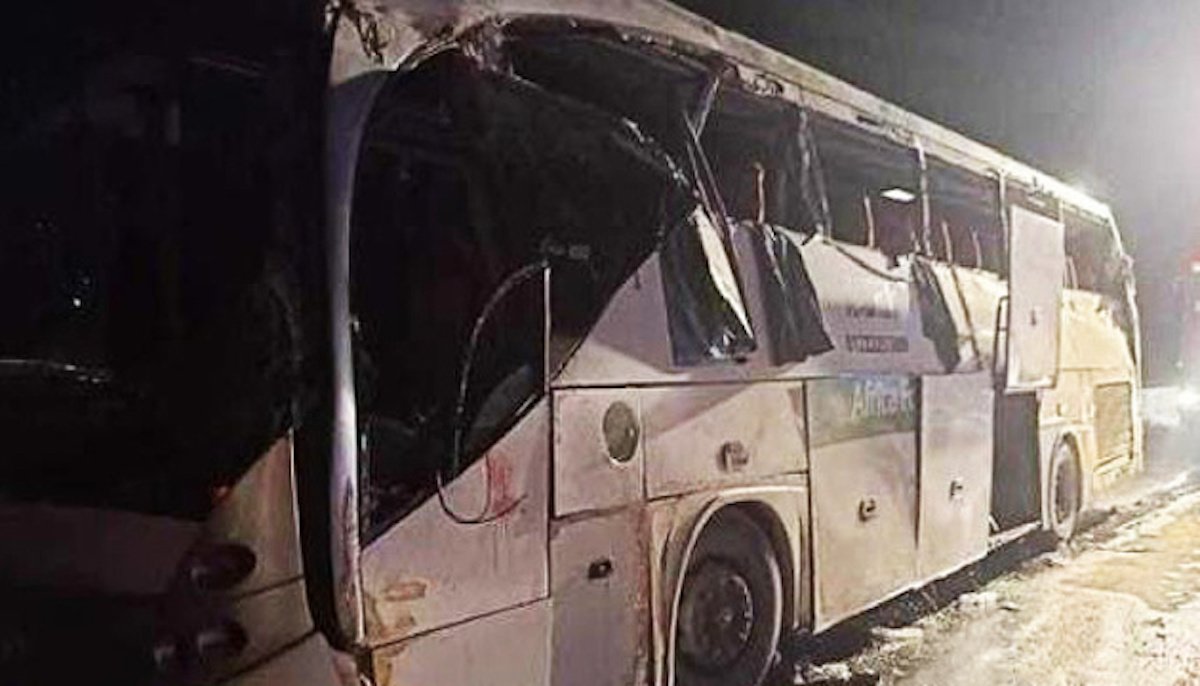 В Египте туристический автобус из Шарм эль-Шейха попал в ДТП: десятки погибших и пострадавших