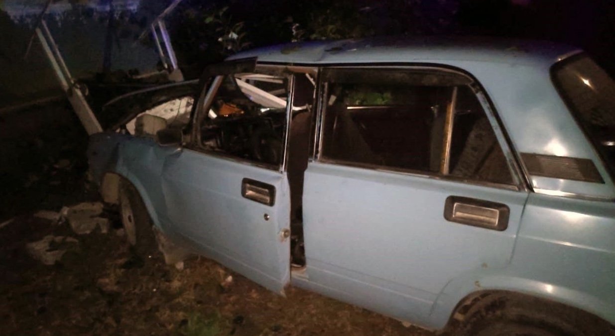 В Черновицкой области мужчина попал в ДТП и упал в колодец