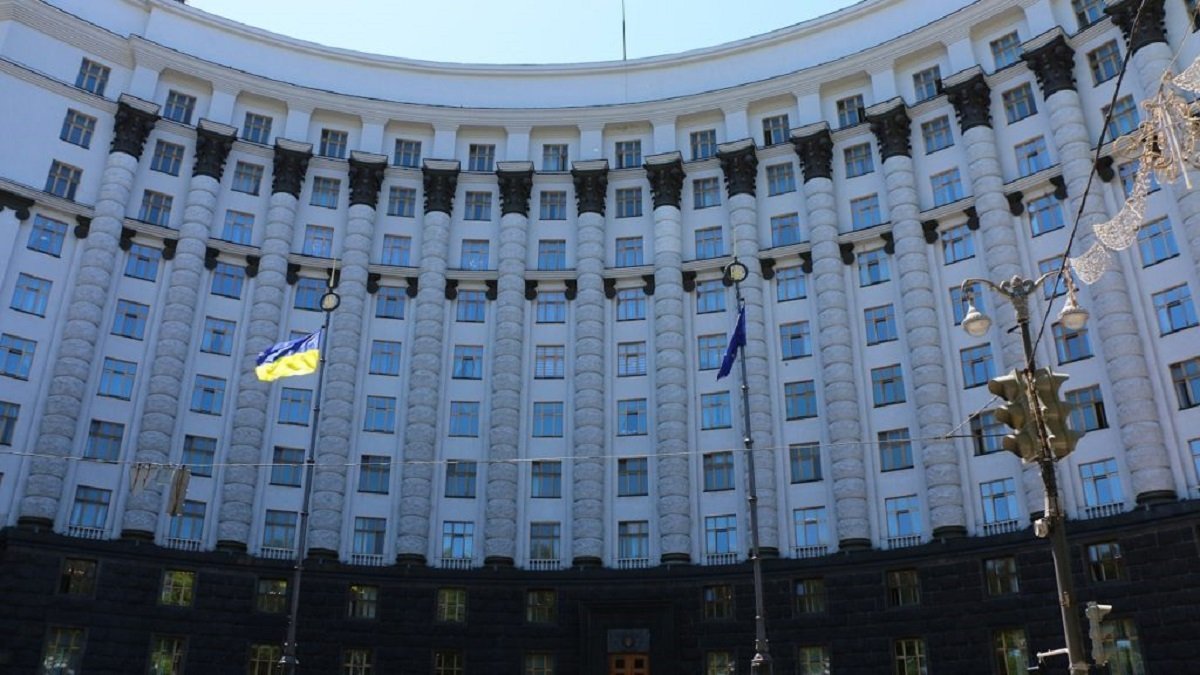 Кабмин 15 сентября направит в Раду проект госбюджета-2022 — Шмыгаль