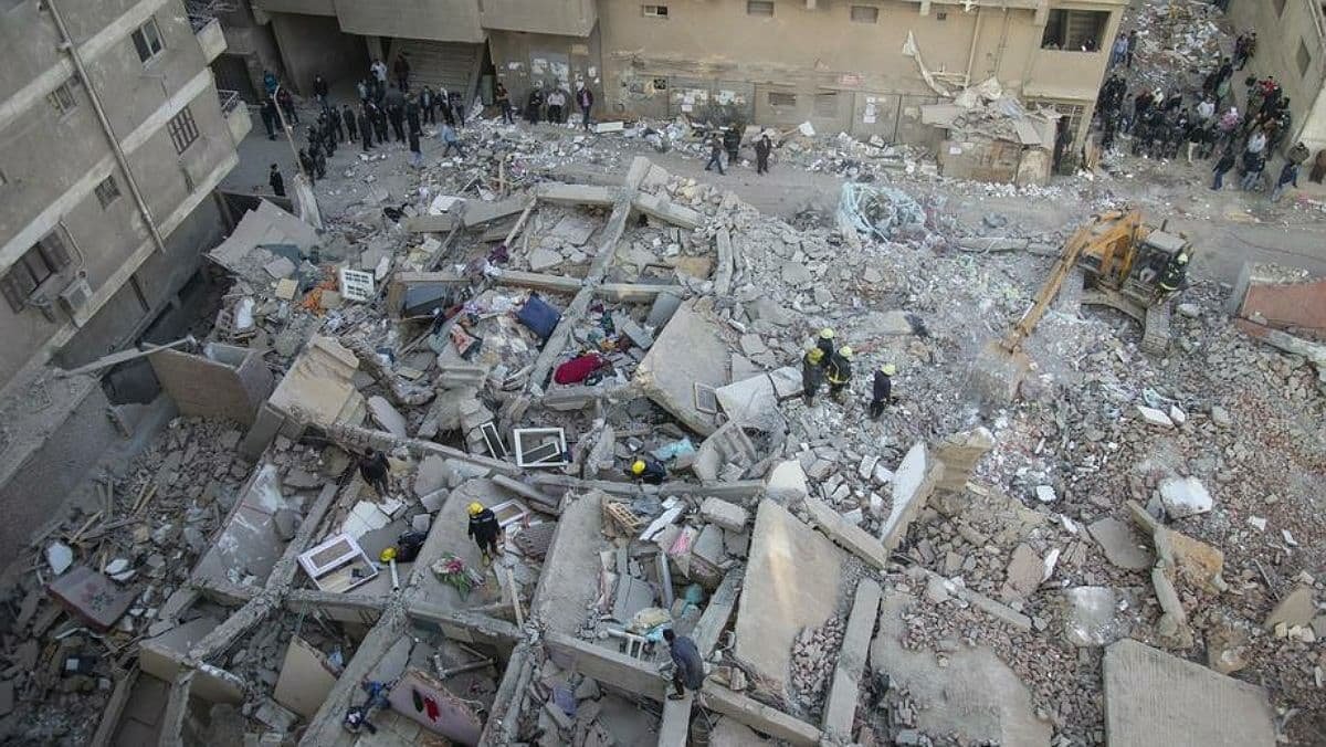 В Каире обрушился жилой дом: погибли четыре человека