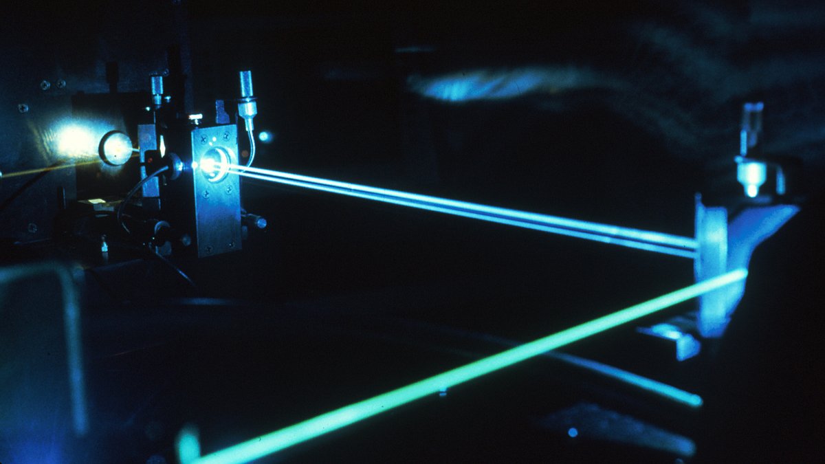 Учёные создали лазер, который через замочную скважину может узнать, что находится внутри закрытой комнаты