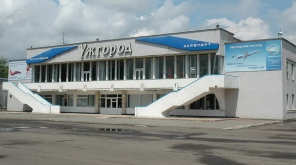 Йти за приладами: в аеропорту Ужгорода літаки сідатимуть в будь-яку погоду