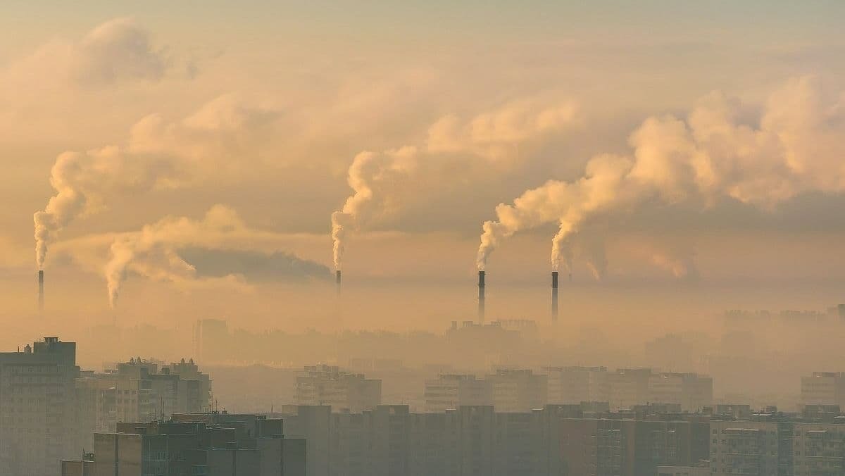 Київ — на 10 місці в списку міст із найбруднішим повітрям у світі