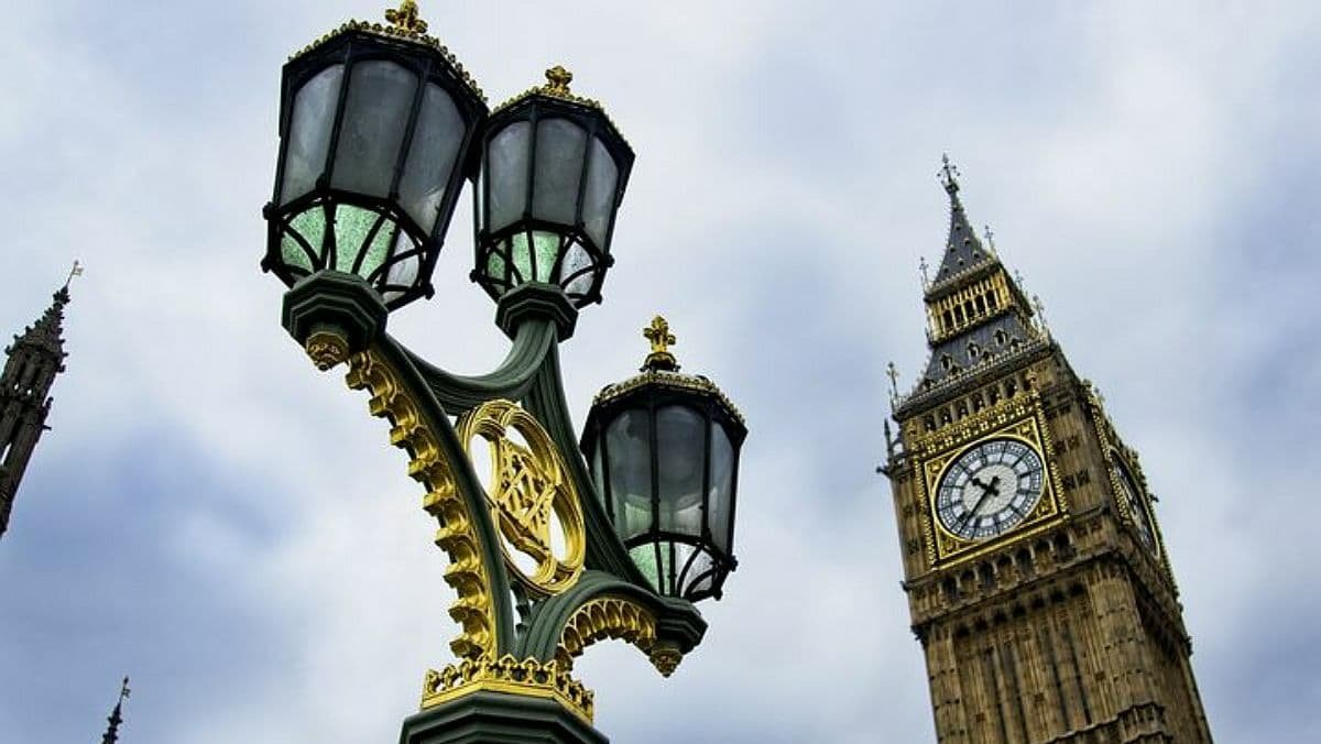 Англія спрощує умови в'їзду для туристів