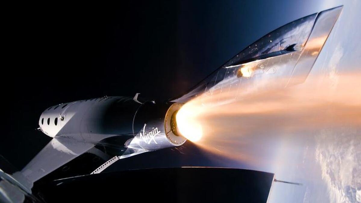 Первый исследовательский полёт Virgin Galactic перенесли с сентября на октябрь