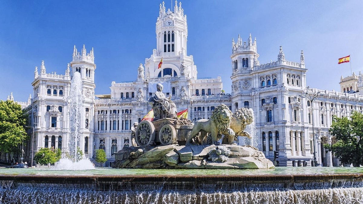 Українська авіакомпанія відкриває рейси до іспанської столиці Мадриду