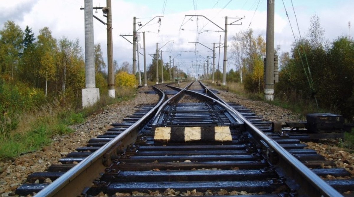 Змінюються маршрути поїздів "Укрзалізниці": де і коли