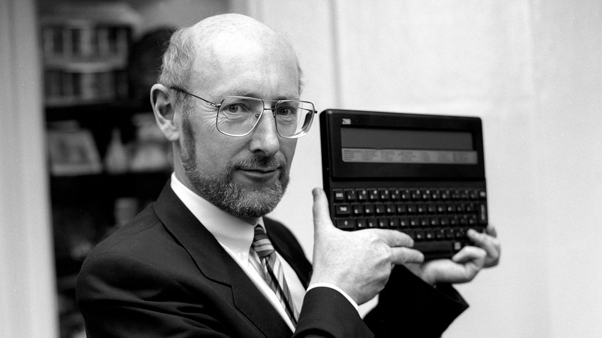 Помер творець комп'ютеру ZX Spectrum Клайв Сінклер