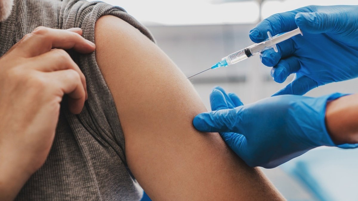 В Україні дозволили змішувати COVID-вакцини від двох виробників