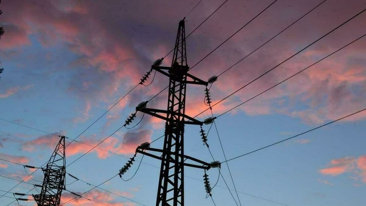 Естонія передала Україні допомогу для відновлення електромереж
