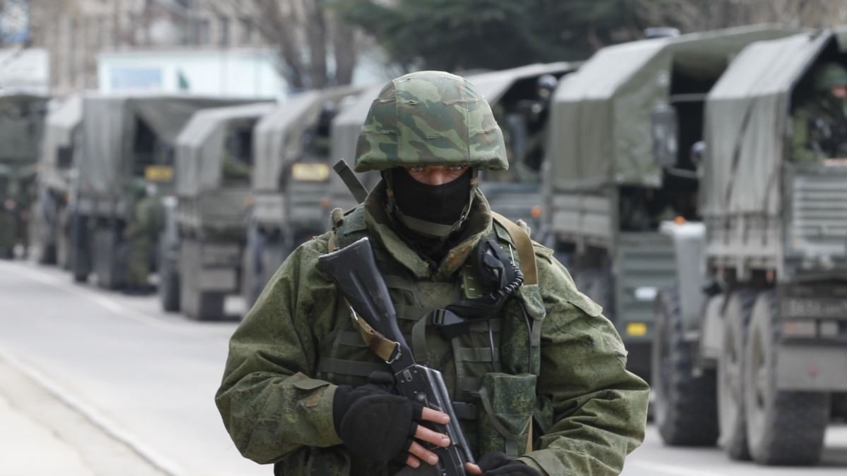 Бывший украинский военный помог РФ захватить воздушное пространство во время оккупации Крыма: его взяли под стражу