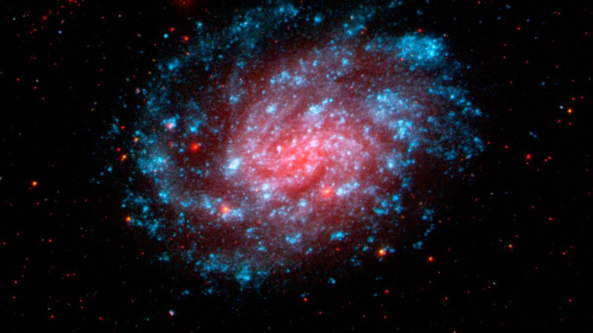 Телескоп «Габбл» виявив у глибині космосу кольорові «мертві» галактики