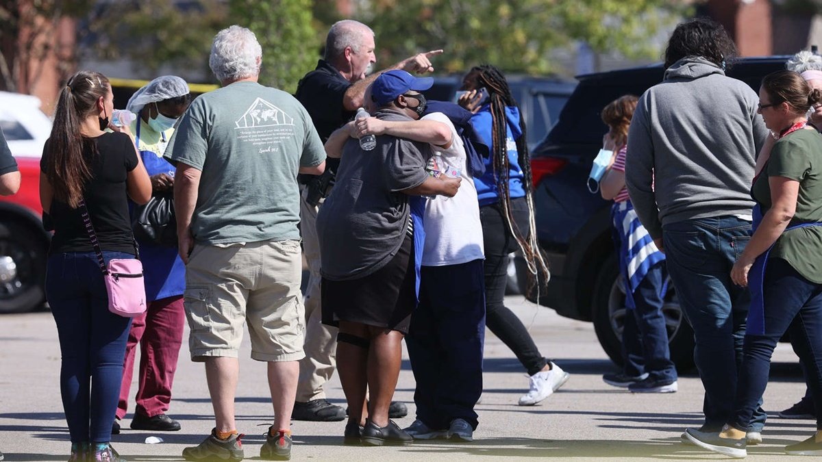 В американському штаті Теннесі чоловік відкрив стрілянину в супермаркеті: 13 людей поранені, 1 загиблий