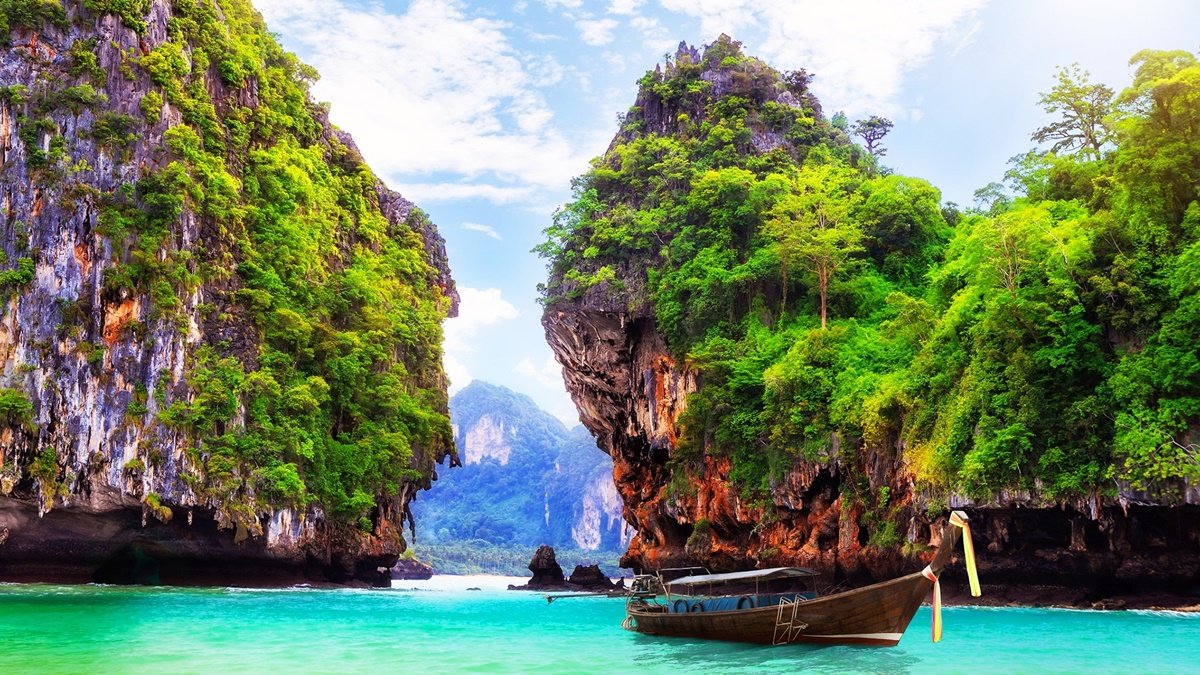 У Таїланді відкриють туристичні регіони для вакцинованих від COVID-19 мандрівників