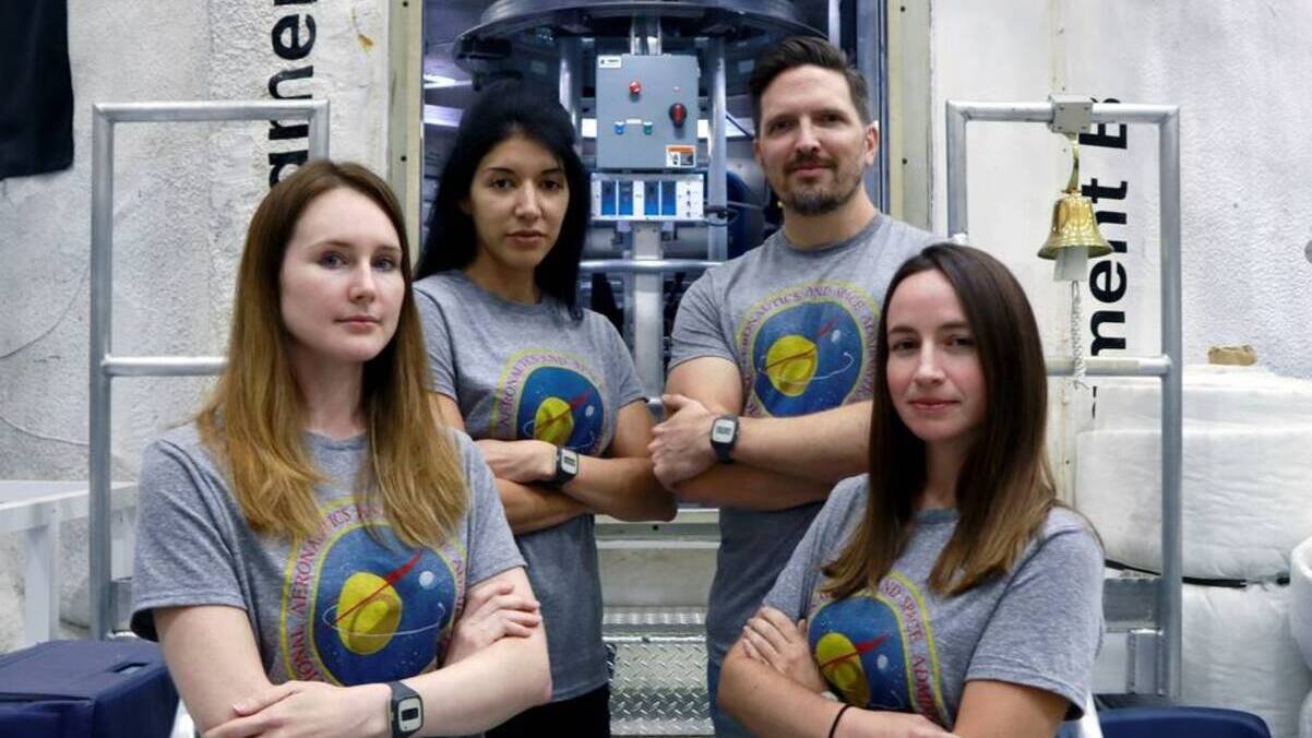 У NASA четверо добровольців-дослідників здійснять симульовану подорож на Марс: серед них троє дівчат