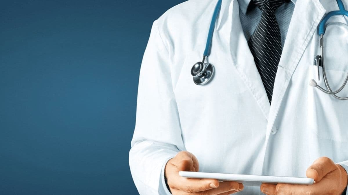 В Україні винесли перший вирок лікареві за підробку COVID-сертифікатів