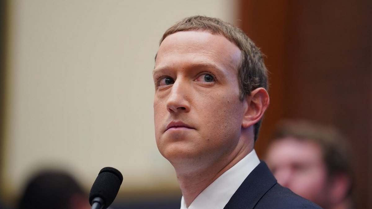 Цукерберг потерял почти 7 миллиардов долларов на фоне сбоев в Facebook и Instagram