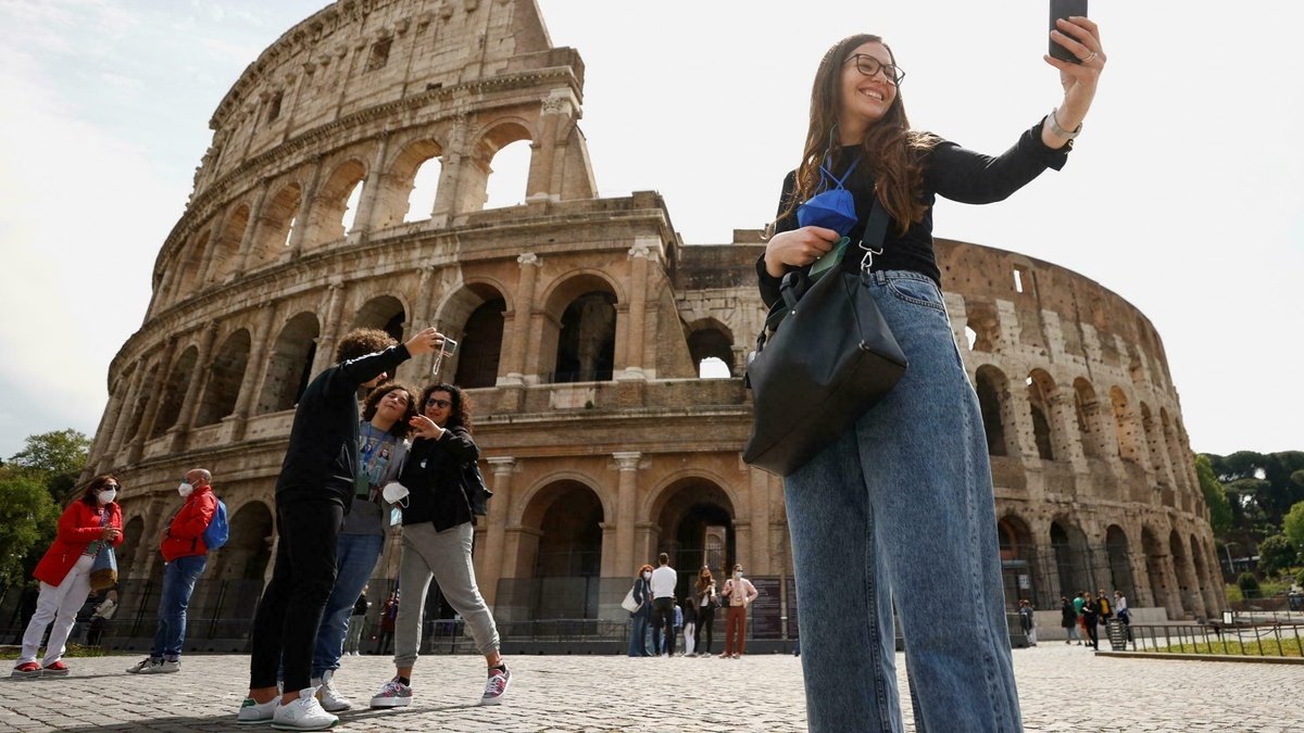 В Италии ослабят карантин для посетителей театров, кино, концертов и музеев