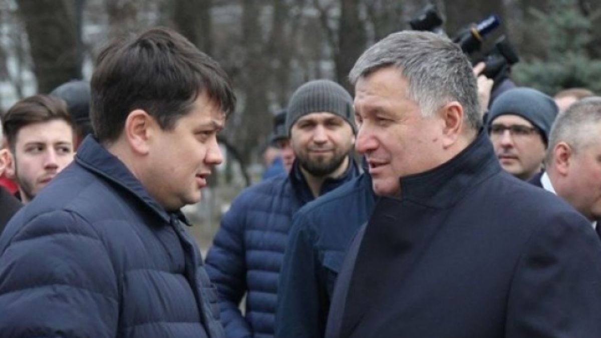 Какая коалиция может появиться в Верховной Раде после отставки Разумкова