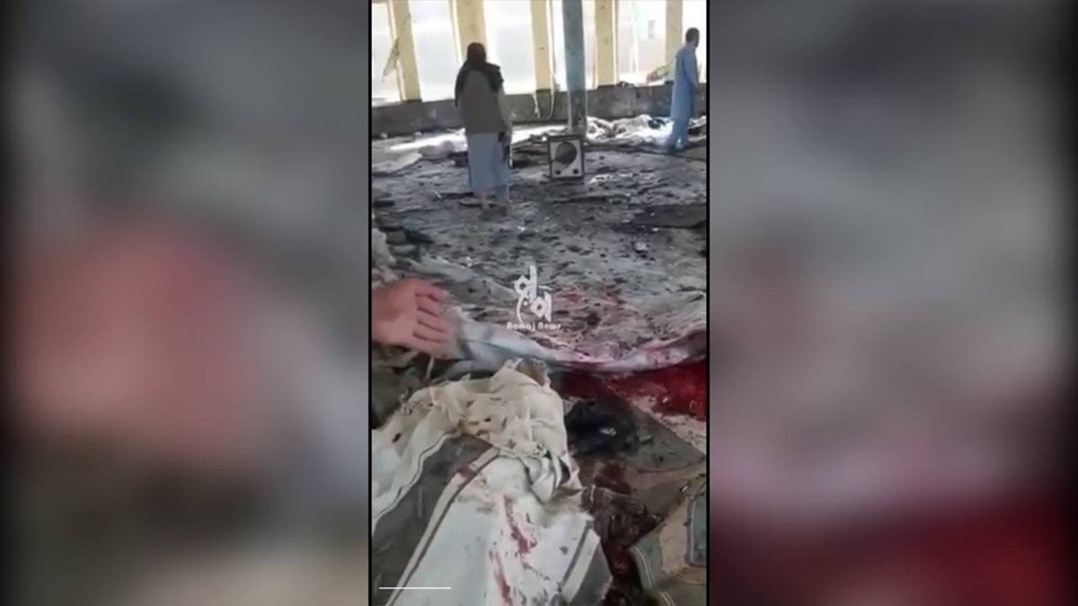 В Афганистане произошел взрыв в шиитской мечети, погибли около 100 человек