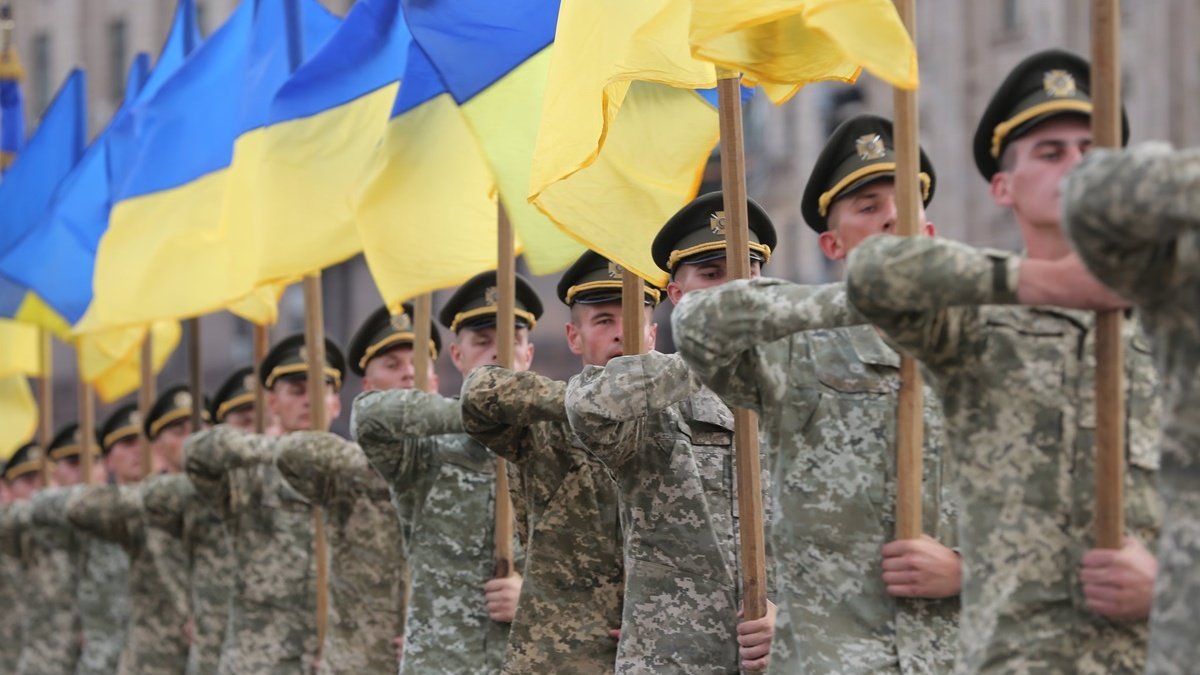 В Луганской области впервые проведут военный парад