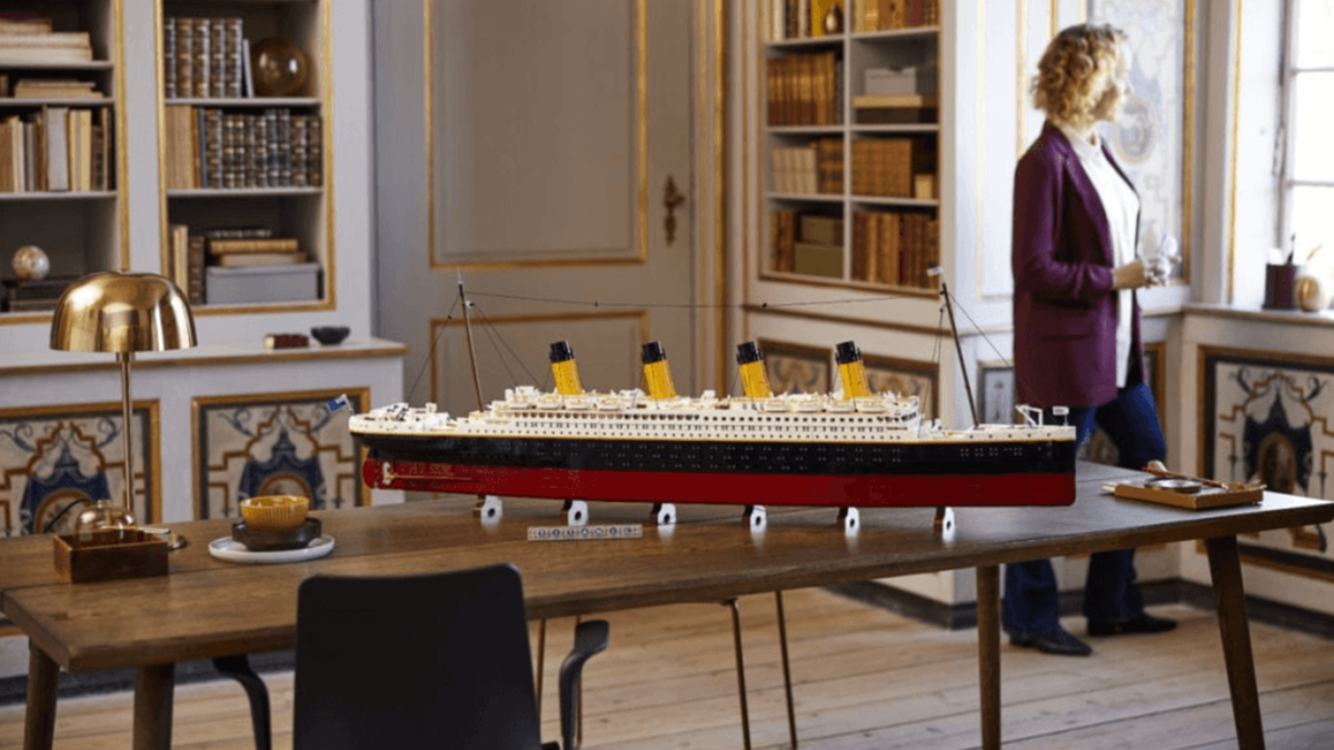 LEGO анонсировала новый конструктор «Титаник» на 9 тысяч деталей: длина копии корабля составит 1,3 метра