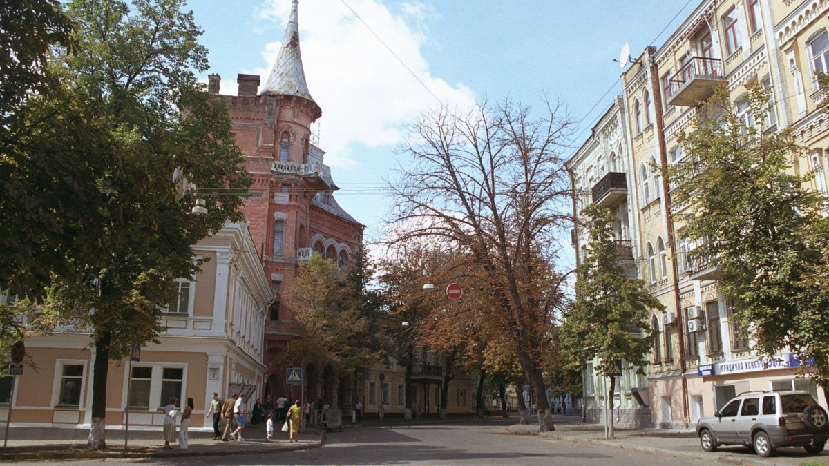 “Золоті ворота” в Києві увійшли в топ 20 кращих районів світу