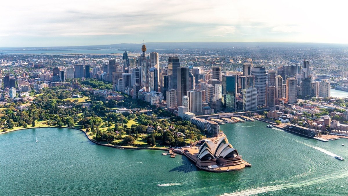 Австралийский город Сидней вышел из режима изоляции почти через четыре месяца