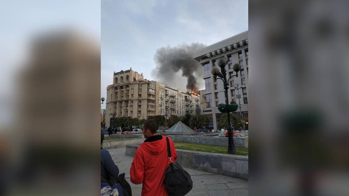 В центре Киева горел в жилой дом: жителей эвакуировали