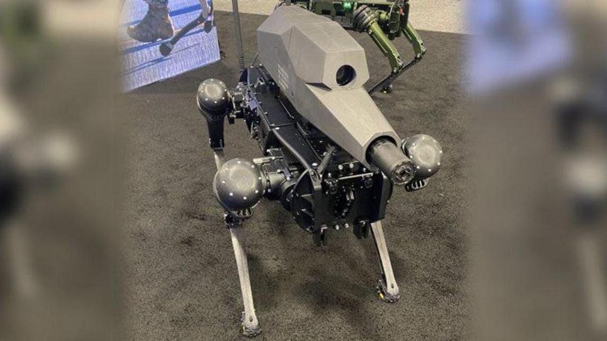 У ВВС США появятся собаки-роботы со снайперскими винтовками