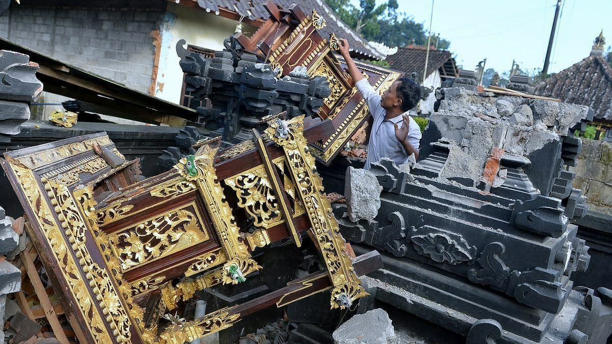 На Бали произошло землетрясение магнитудой 4,8: погибли трое человек