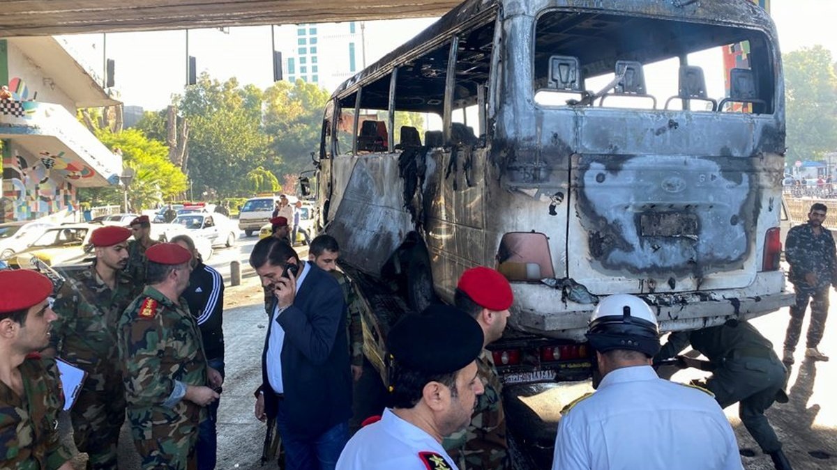 У Сирії вибухнув автобус з військовими: 13 загиблих і троє постраждалих