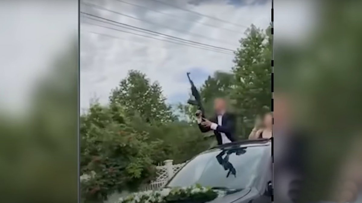 В Черновицкой области на свадьбе жених стрелял из карабина в воздух: что решил суд