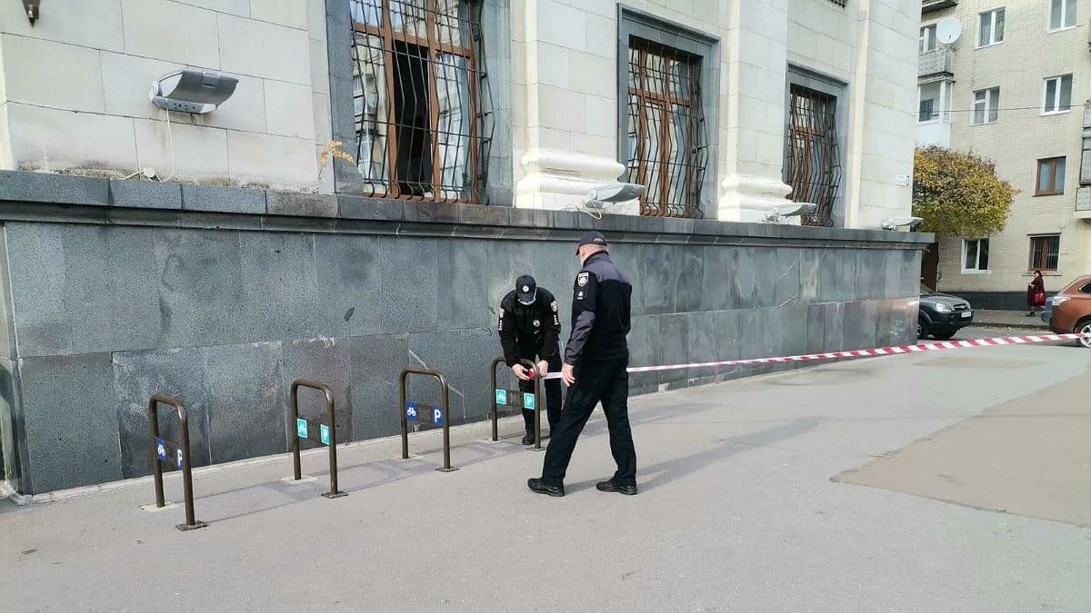В Житомире «заминировали» суд: полиция проверяет все судебные учреждения