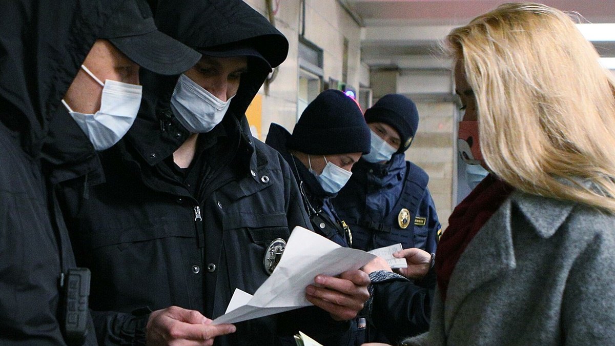 Штрафи за порушення карантину: що загрожує за відсутність маски у громадських місцях