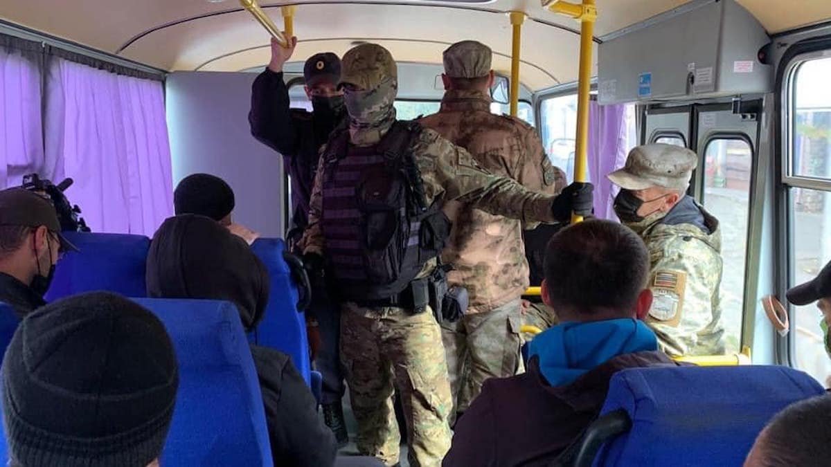 Российские силовики задержали 19 крымских татар в  Симферополе – правозащитники